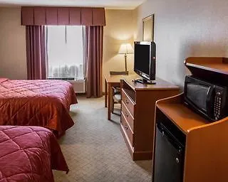 Quality & Near Geneva Hotel Woodstock