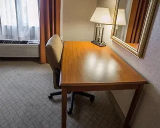 Quality & Near Geneva Hotel 2*