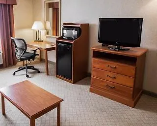 Quality & Near Geneva 2* Woodstock
